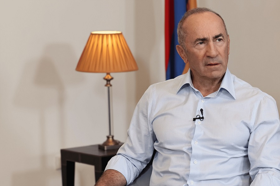 ՀՀ բնակչության առնվազն 70-80 տոկոսը փողն աշխատում է Ռուսաստանի հետ կապերի շնորհիվ. Քոչարյան