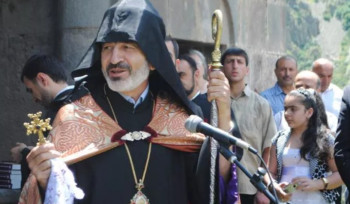 Վայոց Ձորի թեմի առաջնորդ Աբրահամ արքեպիսկոպոս Մկրտչյանն իր դիմումի հիման վրա ազատվել է թեմակալ առաջնորդի պաշտոնից․ Մայր Աթոռ