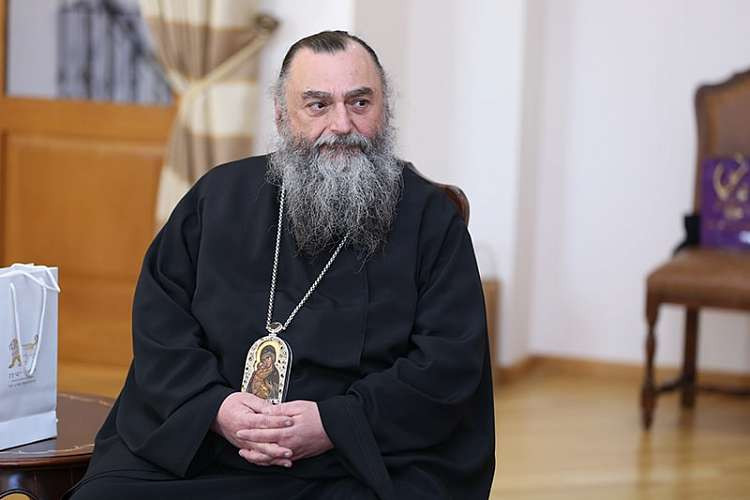Վրաց եկեղեցին հրավեր է ուղարկել Գարեգին 2–րդին մասնակցելու Իլյա 2–րդի հուղարկավորությանը, սակայն նրան թույլ չեն տալիս լքել երկիրը