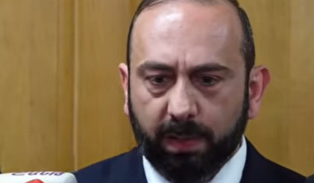 Հայաստանի ԱԱԾ-ն ինձ դիմել է օգնության համար, ես, լինելով, խիստ ընդդիմադիր քաղաքացի, համարել եմ, որ սա իշխանությունների մասին չէ, Հայաստանի մասին է, համաձայնել եմ․ Միրզոյան