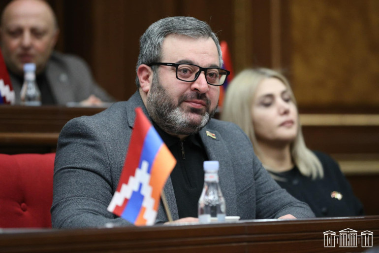 Բաքվի հետ կապի մե՞ջ են, որ հստակ գիտեն պատերազմի օրն ու ժամը․ Գառնիկ Դանիելյան