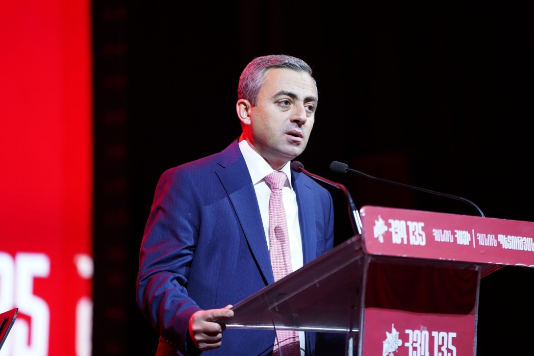 Մեզ ասում են՝ «ծնկեք ու այդպես մնացեք, որ չխփեն», բայց իրականությունը հակառակն է. խփում են հենց ընկածին․ Սաղաթելյան