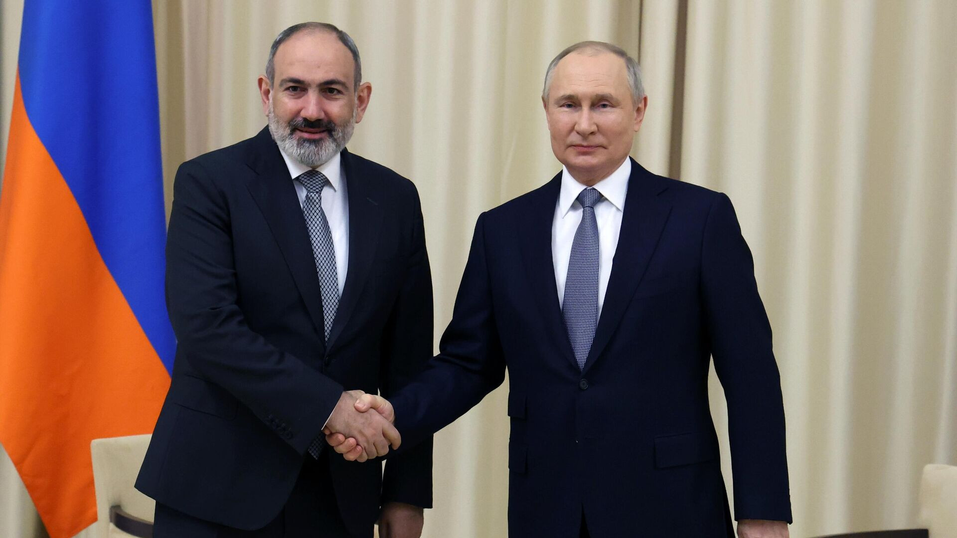 ՌԴ նախագա՞հը պետք է ինձնից հանդիպում խնդրի, բա ե՛ս պետք է խնդրեմ, բա ո՞վ պետք է խնդրի․ Փաշինյան