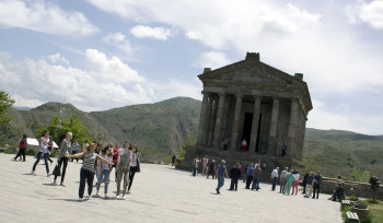 Կառավարությունը սահմանել է զբոսավարների և ուղեկցորդների որակավորման պահանջները և կարգը