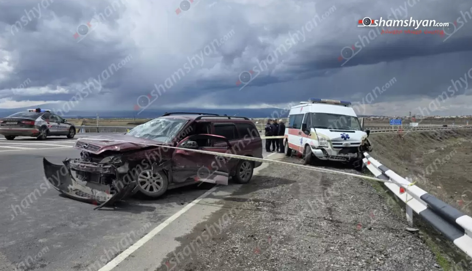 Երևան-Երասխ-Մեղրի ավտոճանապարհին բախվել են «Opel»-ն ու շտապօգնության ավտոմեքենան․ կան տուժածներ