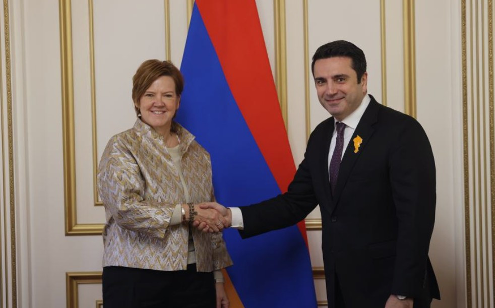 Ալեն Սիմոնյանը ընդունել է Բելգիա-Հայաստան բարեկամական խմբի անդամներին