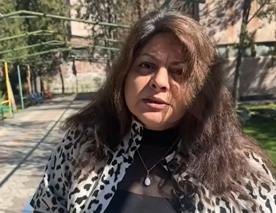 Պահանջում ենք՝ տնօրենը հեռանա. թիվ 94 մանկապարտեզի ծնողների բողոքի ակցիան