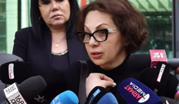 Դավիթին խփեցին,  ընկավ, եկեղեցում հրմշտոց էր, ինքն էլ ուզում էր իր տեղում կանգնել, աղոթել. Փաշինյանի հետ միջադեպի մասնակից տղաների մայր