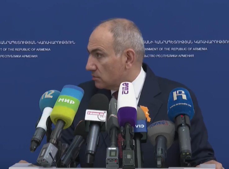 Դա զինվորականի տե՞սք է, փորները 3 մետր դեմները գցած գեներալը ո՞րն է․ Փաշինյան