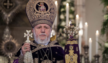 Ձեզնով է շեն ու անսասան մեր Սուրբ Եկեղեցին, որին դարերի փորձություններն անգամ չեն խորտակել, շարունակեք ապրել աղոթքով. Ամենայն Հայոց Կաթողիկոսի պատգամը