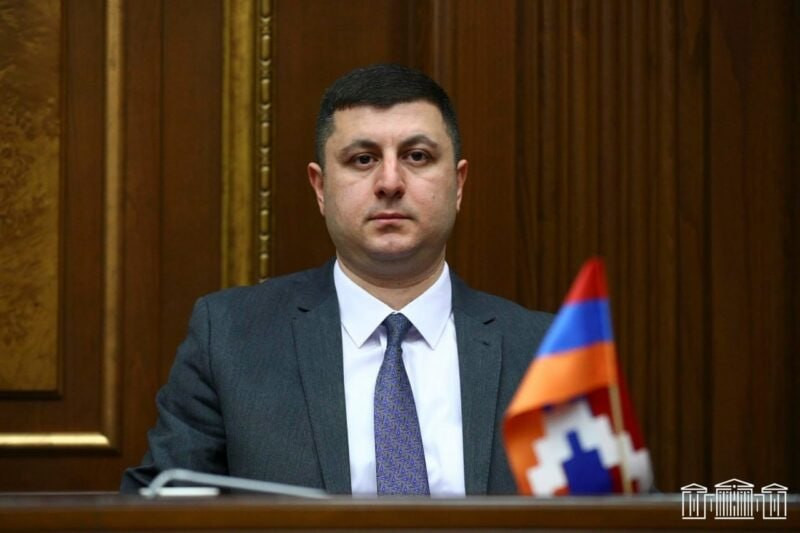 Իրենց տղաները մեծ գիտելիքներ ունեն, ըստ այդ տրամաբանության՝ «բարձրակարգ» են, և դրա համար էլ բանակում չեն ծառայում․ Տիգրան Աբրահամյան