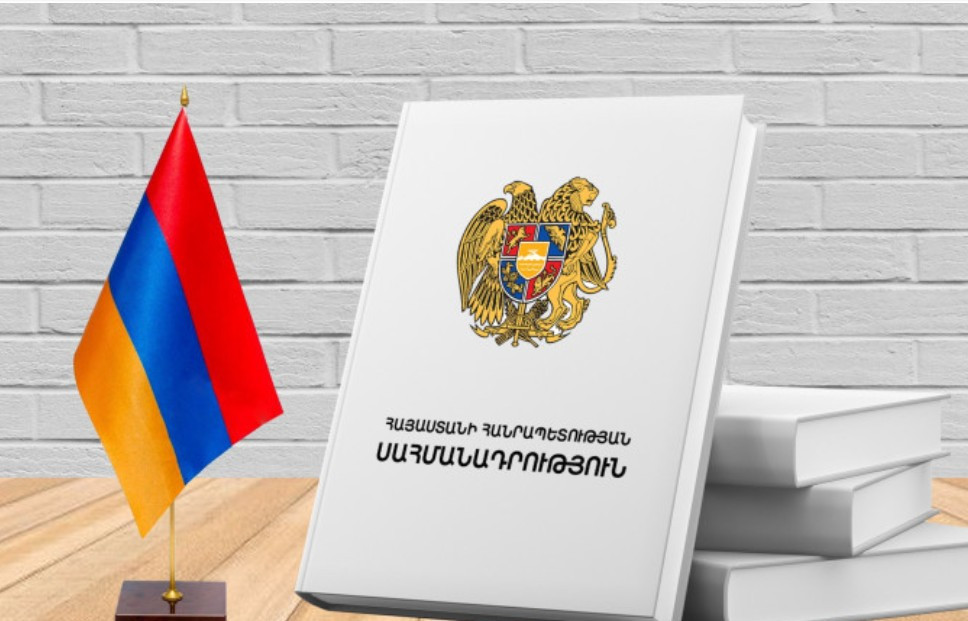 Սահմանադրություն ընդունելու միայն մեկ տարբերակ կա՝ դա համաժողովրդական հանրաքվեն է․ Փաշինյան