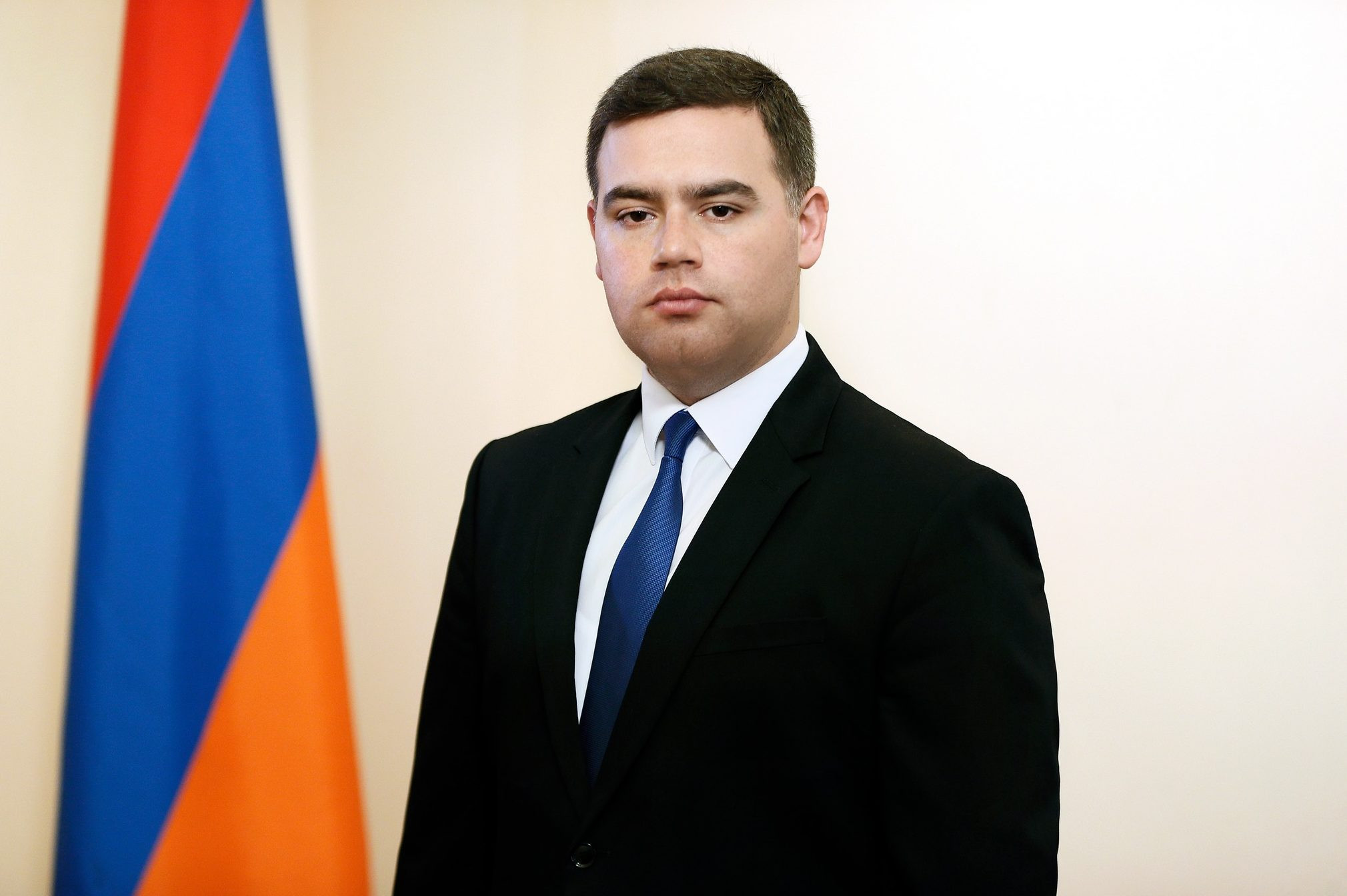 Եթե տրանսպորտային միջոցի վարորդը գտնվում է ոչ սթափ վիճակում, տրանսպորտային միջոցի վրա խախտվում է գովազդի կանոնները, ապա ոստիկանության ծառայողները իրականացնում են իրենց վերապահված գործառույթները․ ՆԳՆ