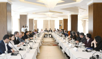 Ադրբեջանում անցկացվում է երկկողմ կլոր սեղան՝ Ադրբեջանի և Հայաստանի քաղաքացիական հասարակության ներկայացուցիչների մասնակցությամբ