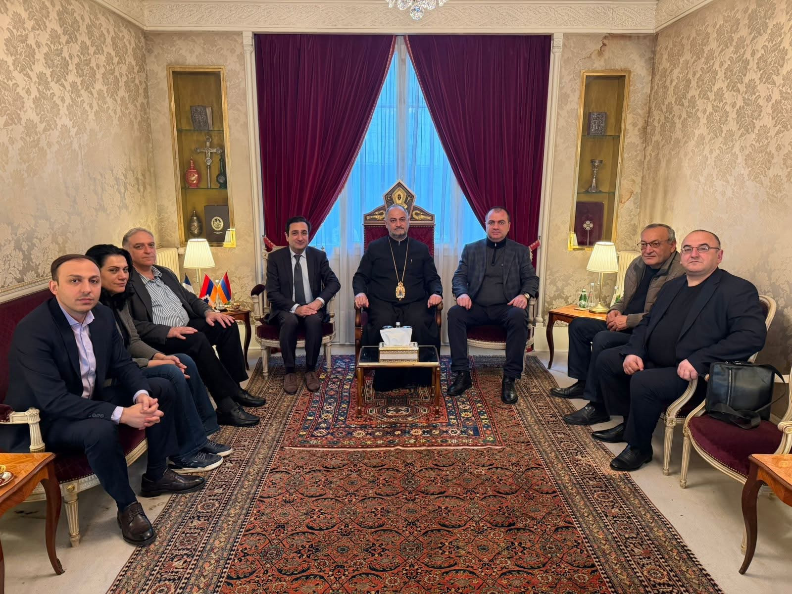 Արցախի պատվիրակությունը այցելել է Ֆրանսիայի հայոց թեմ