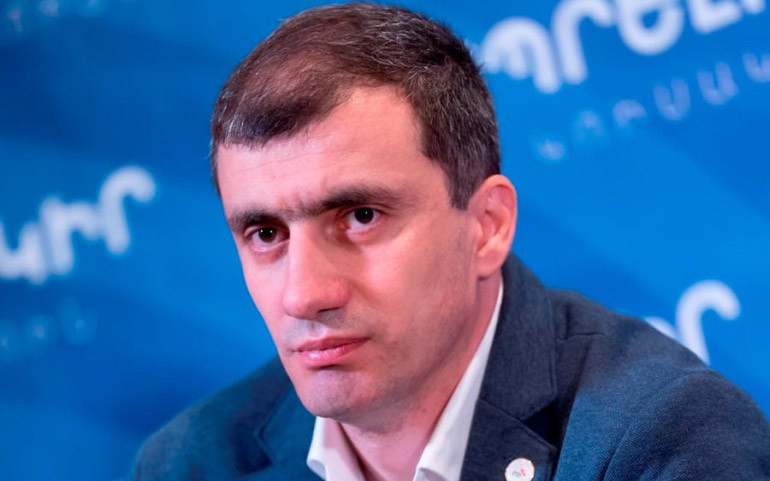 Քաղաքային կառավարումը փաստացի տապալած իշխանությունները շարունակում են «բարեփոխումների» անվան տակ վտանգավոր փորձարկումներ անել քաղաքացիների նյարդերի և առողջության հաշվին․ Մեսրոպ Առաքելյան