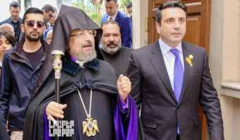 Ալեն Սիմոնյանը Ստամբուլում հանդիպել է Պոլսո հայոց պատրիարքի հետ