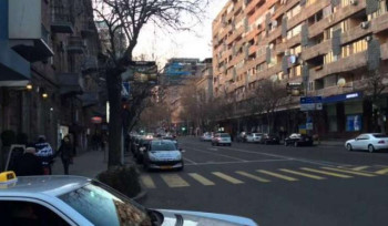 Երևանի Ամիրյան փողոցը Պապ թագավորի անունով անվանափոխելու նախագծի քվեարկությունը չկայացավ` քվորում չլինելու պատճառով