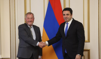 Ալեն Սիմոնյանը ֆրանսիացի գործընկերների հետ քննարկել է Ադրբեջանում պահվող հայ գերիների հարցը