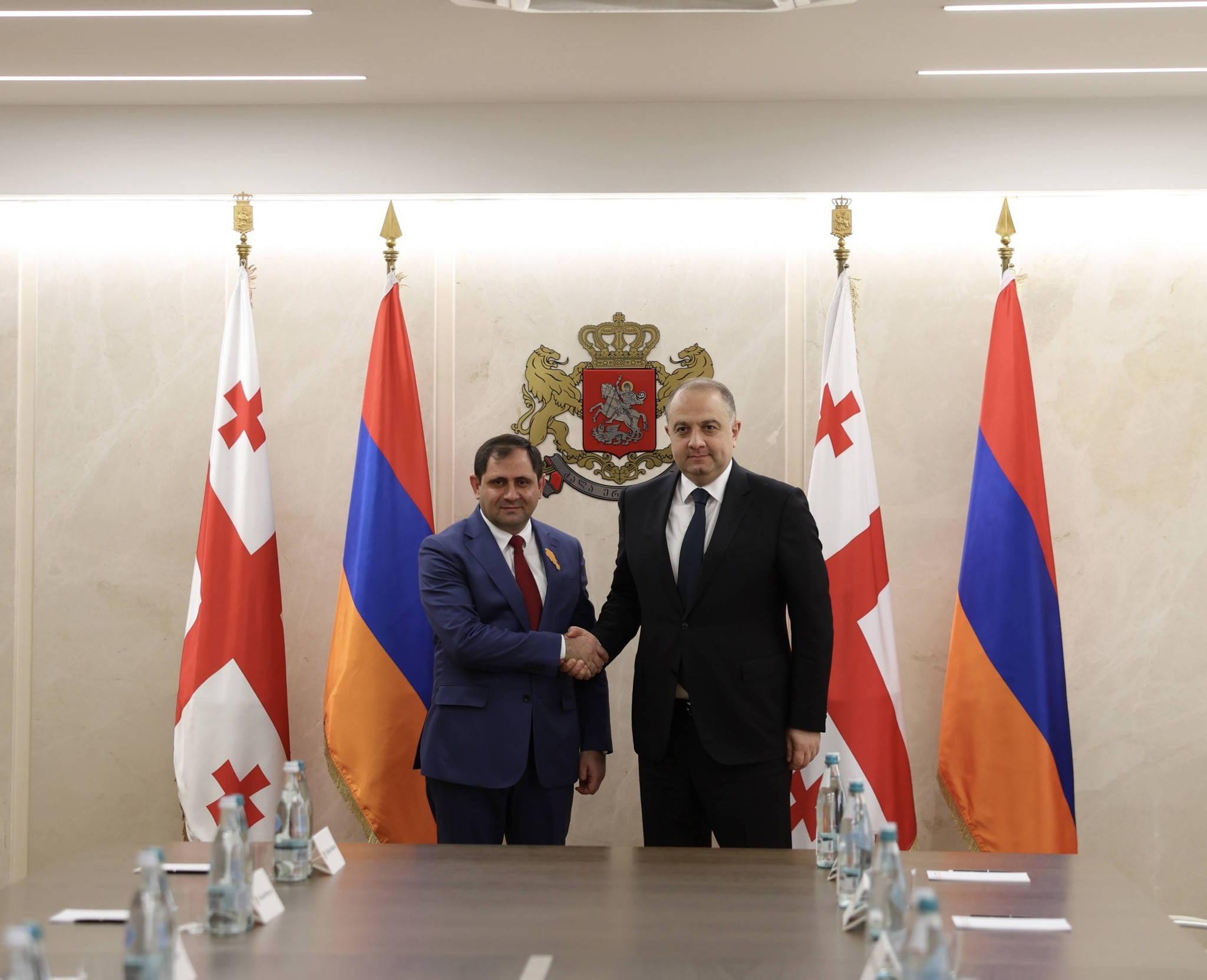 Հայասատանի և Վրաստանի պաշտպանության նախարարները  քննարկել են տարածաշրջանային անվտանգությանը վերաբերող մի շարք հարցեր