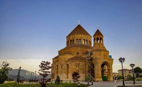 Ստեփանակերտի Սուրբ Աստվածածնի մայր տաճարի ավերումը տեղի է ունեցել մարտին