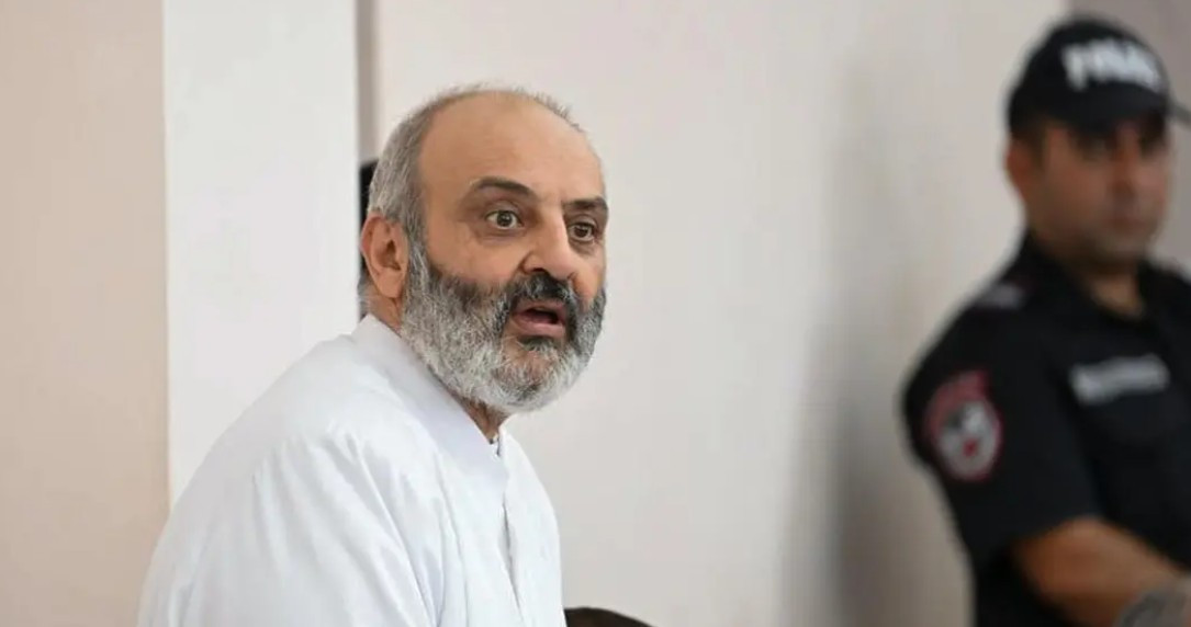 Կարեն Ֆարխոյանը երկարաձգեց Բագրատ Սրբազանի խափանման միջոց կալանքը երկու ամսով