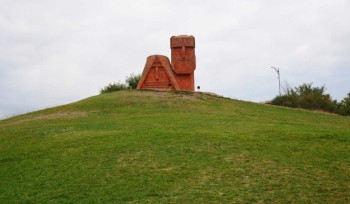 Արցախի «Մե՛նք ենք մեր սարերը» հուշարձանը գտնվում է ոչնչացման վտանգի տակ․ ահազանգ
