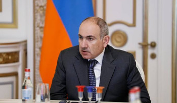 Հայաստանի և Ադրբեջանի ԶՈՒ ներկայացուցիչները սահմանին ծառայություն են իրականացնում ինքնաձիգների պահունակները ոչ թե ինքնաձիգների, այլ՝ պայուսակների մեջ դրած. Փաշինյան