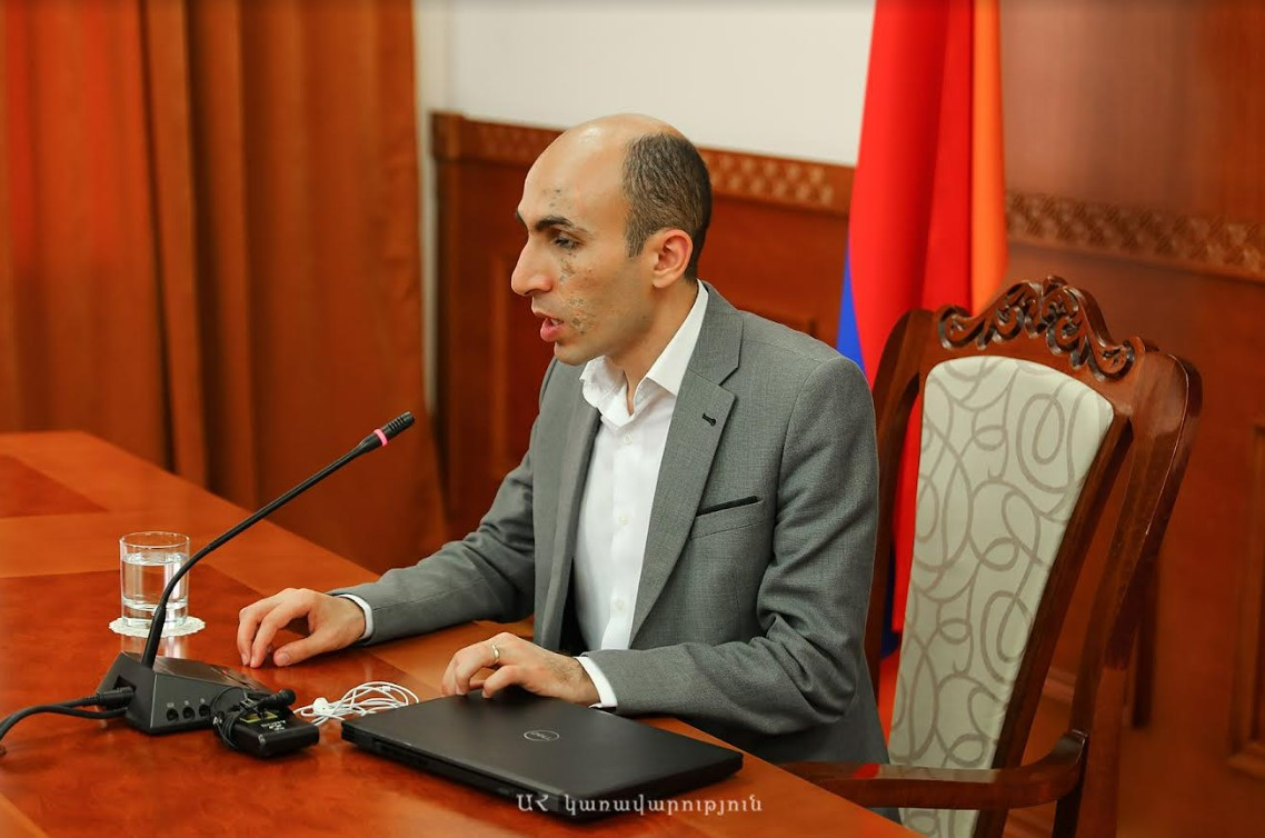 Ձեր հանցավոր հայտարարությունները պարզապես նպաստում են ադրբեջանական ցեղասպանական քաղաքականությանը. Արտակ Բեգլարյանը՝ Արսեն Թորոսյանին