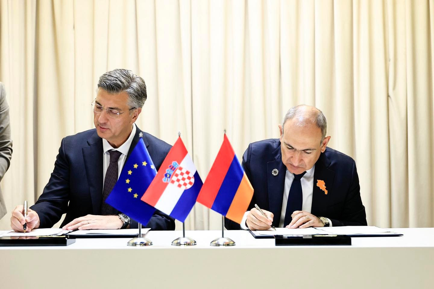 Նիկոլ Փաշինյանը և Անդրեյ Պլենկովիչը ստորագրել են Հայաստանի և Խորվաթիայի միջև ռազմավարական երկխոսության հռչակագիր