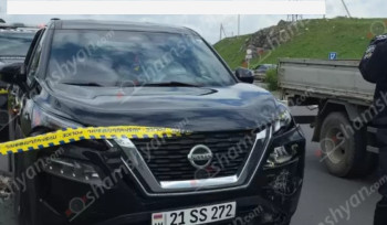 Երևան-Սևան ավտոճանապարհին՝ կայանված «Nissan»-ում, հայտնաբերվել է տղամարդու մարմին