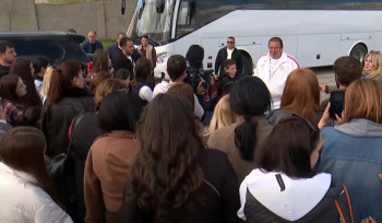 44-օրյա պատերազմում զոհված զինծառայողների ծնողներն ու ընտանիքի անդամները բարձրացել են Հատիսի գագաթ՝ միանալով Գագիկ Ծառուկյանի նախաձեռնությանը (տեսանյութ)