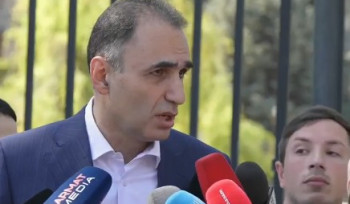 «Ուժեղ Հայաստան» դաշինքը քարոզարշավը սկսել է ԱԺ-ի բակում ճեպազրույցով․ ուղիղ