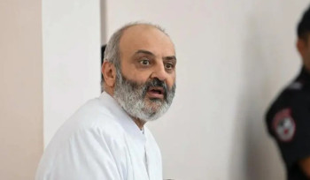 Որքան էլ անհավատալի և անհույս թվա ոմանց, ես հավատում եմ Հայոց գալիք Հաղթանակին, քանի որ մենք այս աշխարհից կմեկնենք նզովված կամ օրհնված․ Բագրատ սրբազան