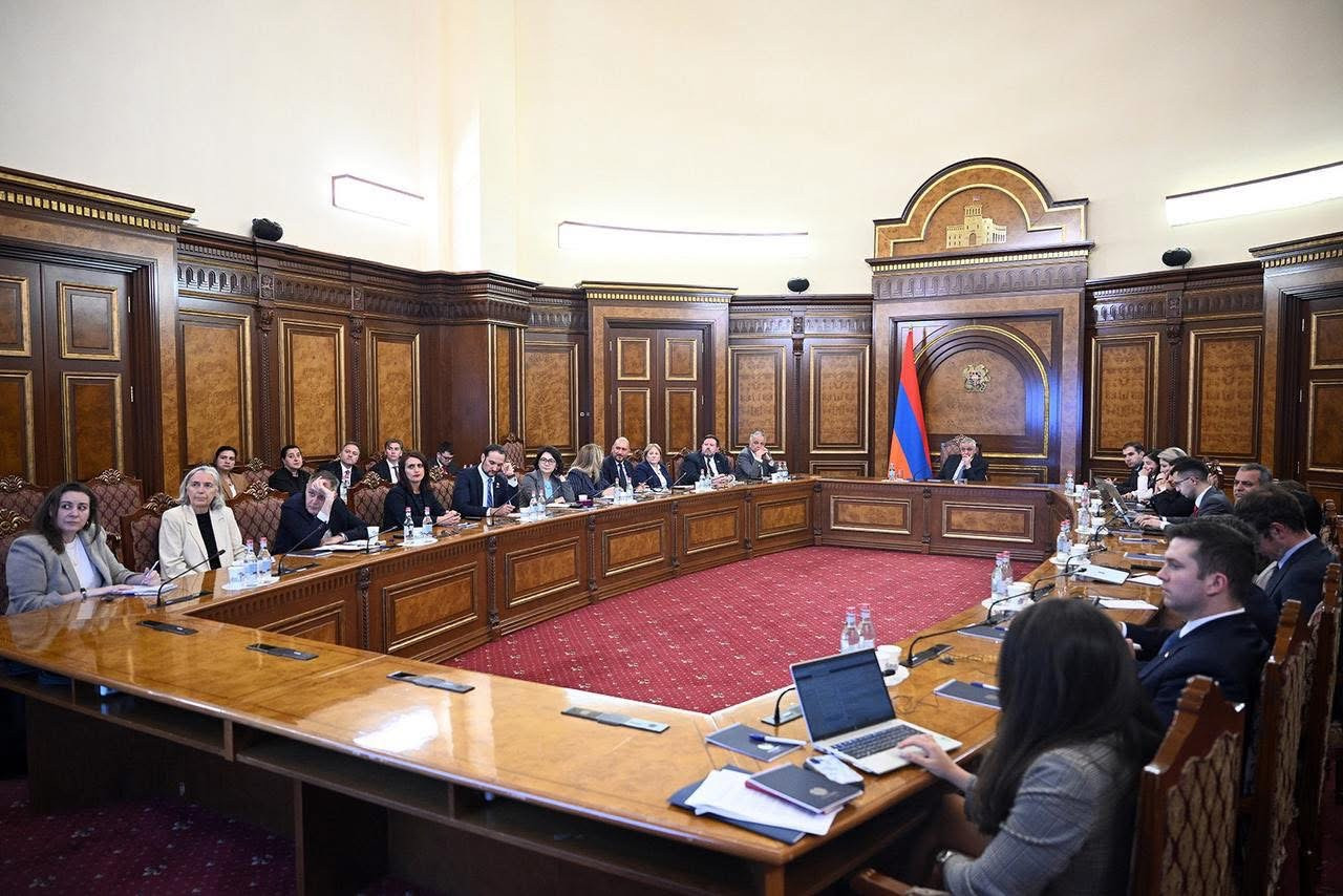 Կառավարությունում կայացել է «Խաղաղության խաչմերուկ» նախաձեռնությանը նվիրված քննարկում միջազգային մի շարք գործընկերների մասնակցությամբ