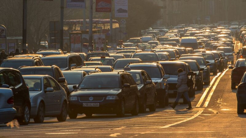 5, 15, 31 երթուղիները սպասարկող մի քանի ավտոբուսներ արգելափակվել են խցանման մեջ, հետևաբար կլինեն որոշակի ուշացումներ