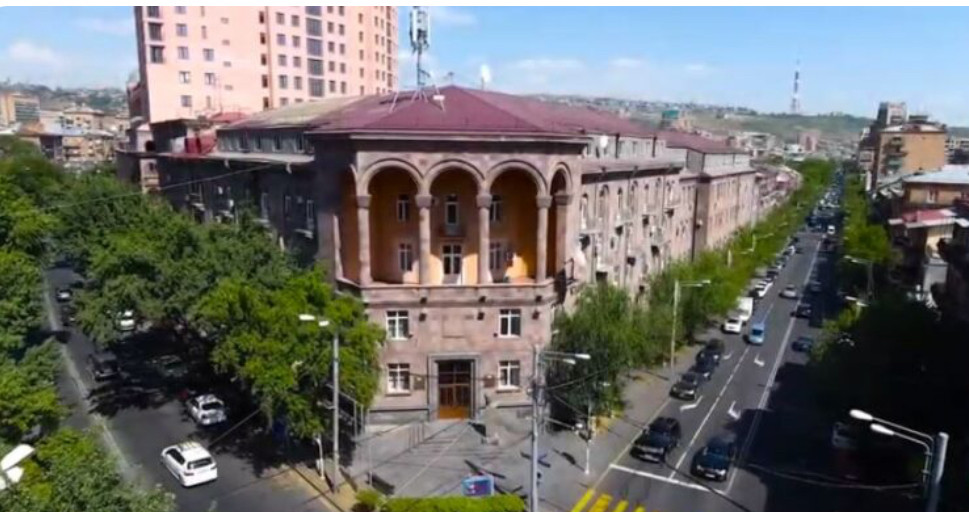 Ձերբակալվել են Բրյուսովի համալսարանի ամբիոններից մեկի վարիչն ու դասախոսական կազմից մի շարք անձինք