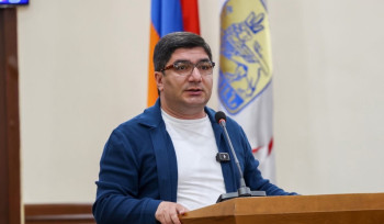 «Երևան Ավտոբուս» ՓԲԸ-ն 1 անձից գնման ընթացակարգով ձեռք է բերել 500 000 լիտր դիզ վառելիք՝ 545 դրամով այն պարագայում, երբ  լցակայաններում նույն դիզ վառելիքի արժեքը 510-520 դրամ է․ Մեսրոպ Մանուկյան (տեսանյութ)