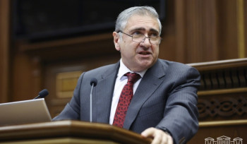 Հայաստանը փող է խնդրում եվրոպացիներից «խորհրդարանի ընտրությանն ընդառաջ նկատվող հիբրիդային սպառնալիքների դեմ պայքարելու համար», բայց դե ու՞մ, ինչքա՞ն, ինչի՞ համար, Կառավարությունը չգիտի․ Արթուր Խաչատրյան