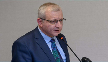 Նիկոլ Փաշինյանը, ով տարիներ շարունակ «չոքել» է Ալիևի առաջ, այսօր «չոքցնելու» սպառնալիքներ է հնչեցնում սեփական ժողովրդի, ընդդիմության և արցախցիների հասցեին․ Սուրենյանց