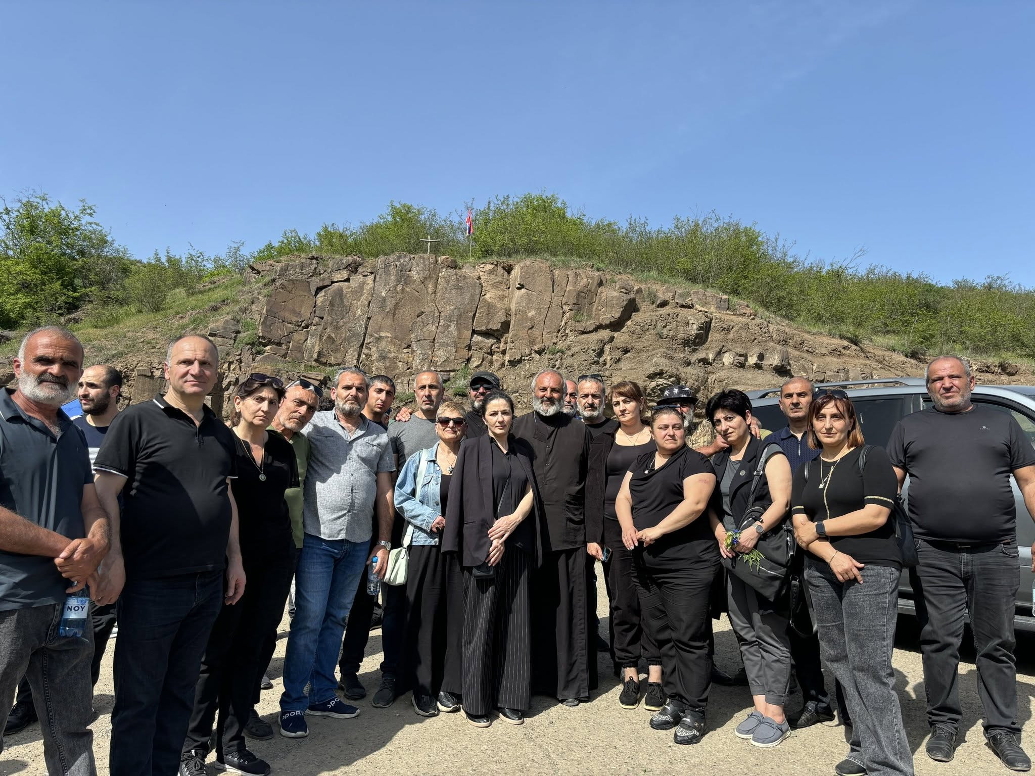 Ծնունդդ շնորհավոր, սիրելի՛ Բագրատ Սրբազան, հայ զինվորի ծնողները միշտ Ձեզ հետ են՝ աղոթքով, հավատով ու երախտագիտությամբ․ «Որդիների կանչ»