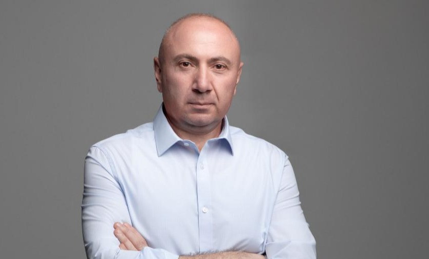 Իշխանափոխությունից հետո Փաշինյանը պետք է դատվի պետական դավաճանության հոդվածով, ինքը շատ լավ գիտի այդ մասին, և դա է պատճառը, որ հիմա այսպիսի գործողություններ է իրականացնում․ Թևանյան