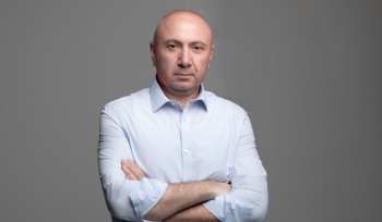 Այս պահին Անդրանիկ Թևանյանի բնակարանում ևս խուզարկություն է իրականացվում․ Արեգնազ Մանուկյան