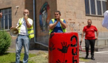 «Բոլորին դեմ եմ» կուսակցությունը Ռադիոտան դիմաց ժողովրդի «զահլեն տանլու» ակցիա իրականացրեց