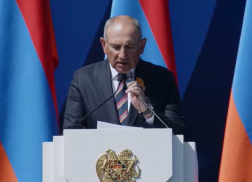 Մինչև 2022 թվականը, միջազգային գործընկերները հրաժարվում էին զենք մատակարարել այն պատճառաբանությամբ, թե համոզված են, որ ՀՀ-ն այդ զենքը կիրառելու է իր միջազգայնորեն ճանաչված տարածքներից դուրս․ Փաշինյան