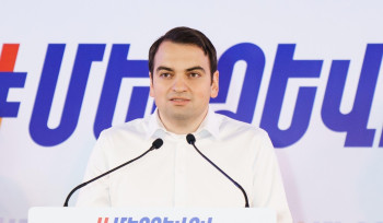 Քաոս չի լինելու, լինելու է լեգիտիմ անցում, եթե լեգիտիմությունը կորցրած իշխանությունը փորձի ինչ-որ բան անել, ստանալու է հայ ժողովրդի պատասխանը, երևանյան փողոցը միշտ իր խոսքը սիրուն ասել է. Նարեկ Կարապետյան
