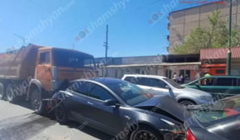 Շղթայական ավտովթար՝ Մասիսում. բախվել է 5 մեքենա