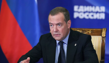 Փաշինյանը ցանկանում է շարունակել օգտվել ԵԱՏՄ արտոնություններից՝ գումար վաստակելով Ռուսաստանի և միության մյուս երկրների հաշվին. Մեդվեդև