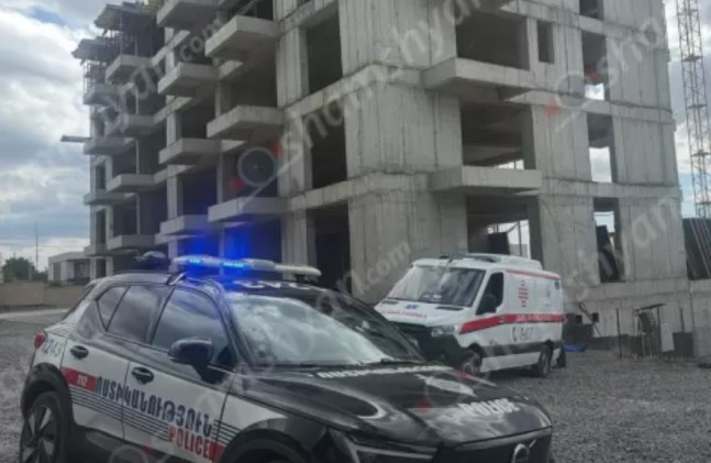 Երևանում կառուցվող  շենքի 4-րդ հարկից աշխատակիցը ընկել և մահացել է