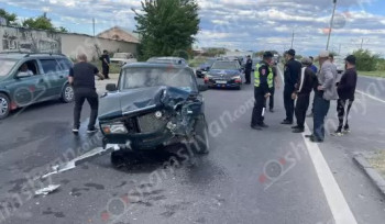 Երևան-Արմավիր ավտոճանապարհին բախվել են «Ford»-ը և «ՎԱԶ 2107»-ը․ կա վիրավոր